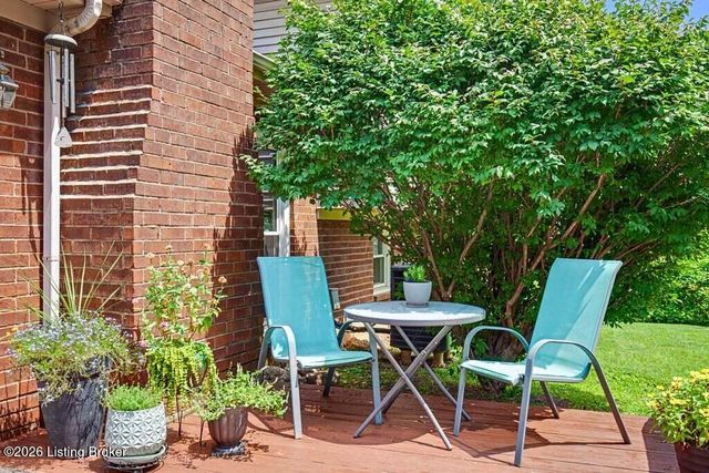 807 Exmoor Ave, Louisville, KY 40223
