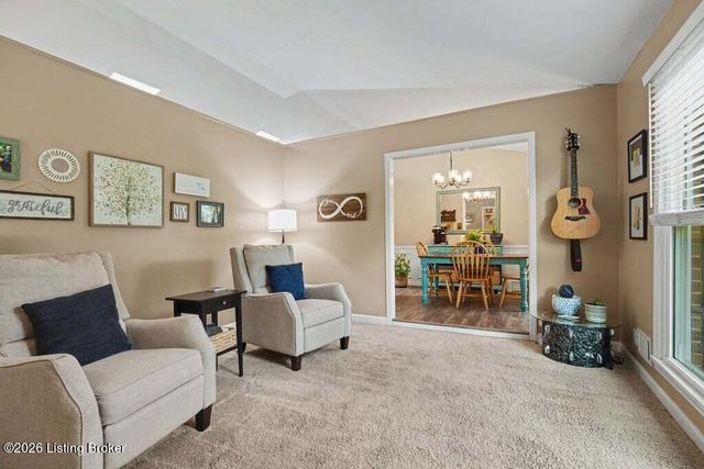 807 Exmoor Ave, Louisville, KY 40223
