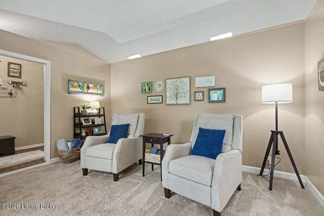 807 Exmoor Ave, Louisville, KY 40223