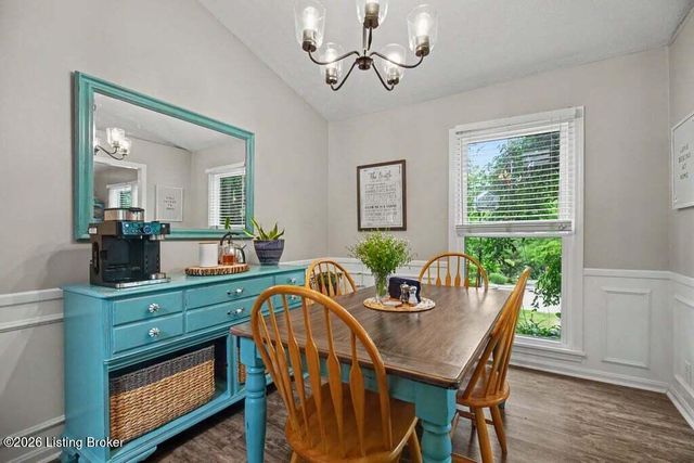 807 Exmoor Ave, Louisville, KY 40223