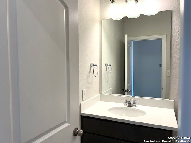 2043 Chelsea Grove, New Braunfels, TX 78130