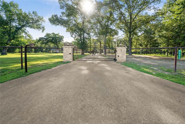 1054 County Road 4116, Quitman, TX 75783