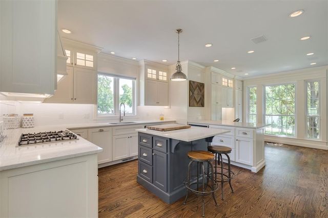 1300 Oak Springs Lane, Edmond, OK 73034