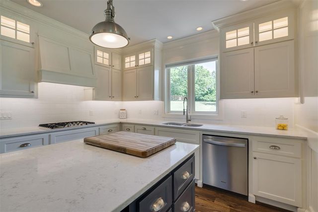 1300 Oak Springs Lane, Edmond, OK 73034