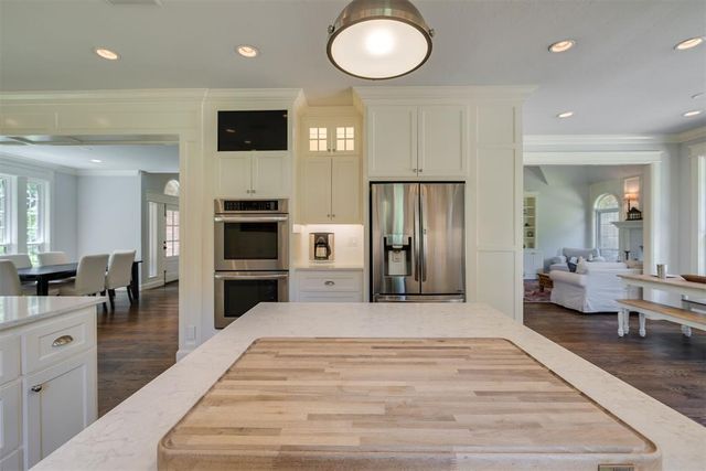 1300 Oak Springs Lane, Edmond, OK 73034