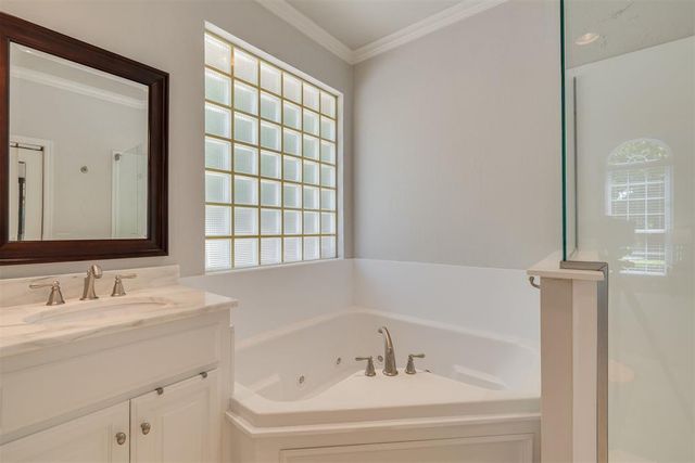 1300 Oak Springs Lane, Edmond, OK 73034