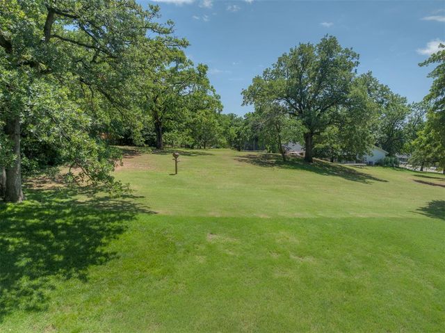 1300 Oak Springs Lane, Edmond, OK 73034