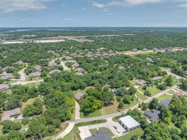 1300 Oak Springs Lane, Edmond, OK 73034