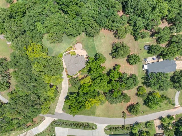 1300 Oak Springs Lane, Edmond, OK 73034