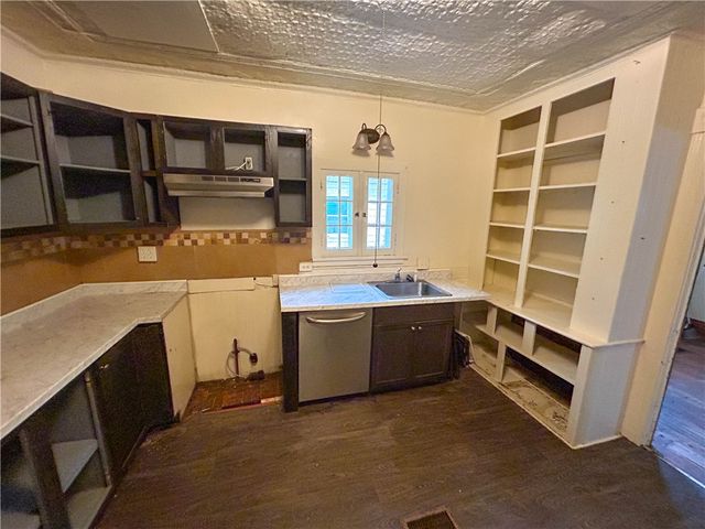 33 Finch Street, Rochester, NY 14613