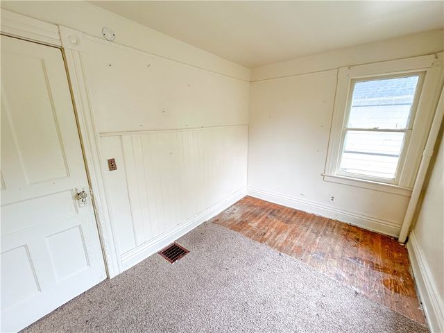 33 Finch Street, Rochester, NY 14613
