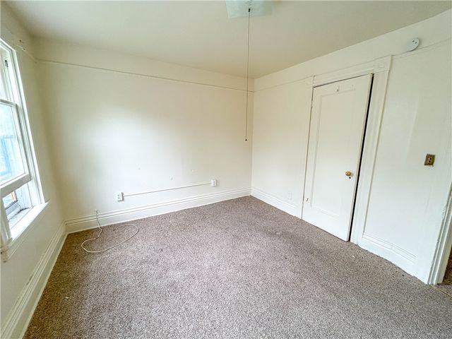 33 Finch Street, Rochester, NY 14613