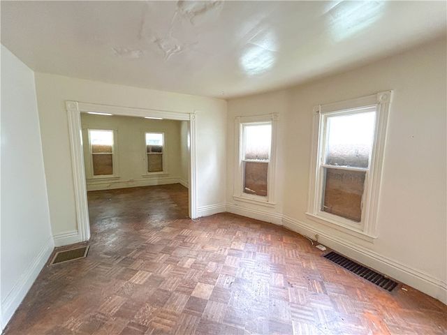 33 Finch Street, Rochester, NY 14613