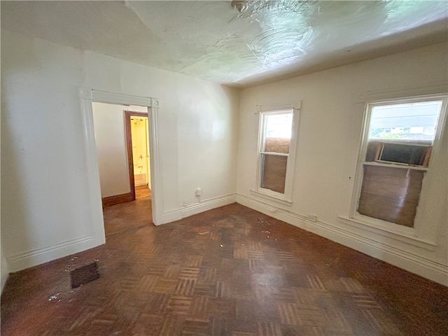 33 Finch Street, Rochester, NY 14613