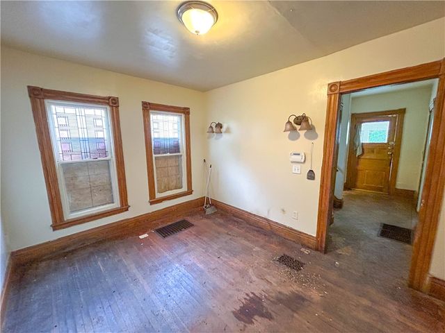 33 Finch Street, Rochester, NY 14613