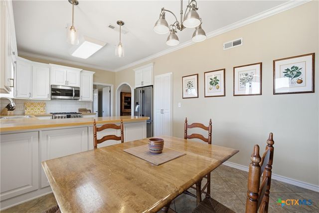 606 College Street, Gatesville, TX 76528