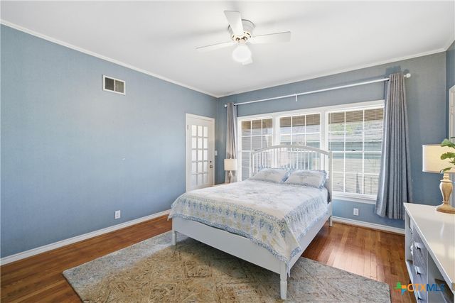 606 College Street, Gatesville, TX 76528