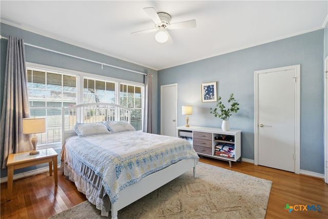 606 College Street, Gatesville, TX 76528