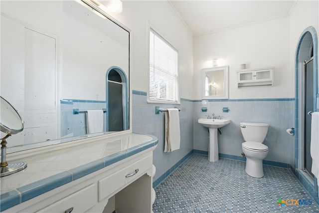 606 College Street, Gatesville, TX 76528