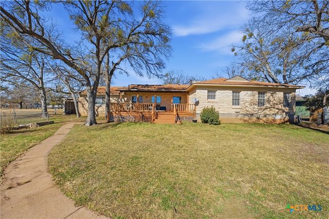 606 College Street, Gatesville, TX 76528