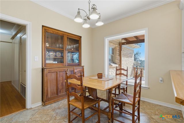 606 College Street, Gatesville, TX 76528