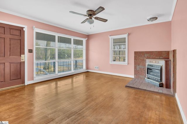 8819 White Horse Road, Greenville, SC 29617