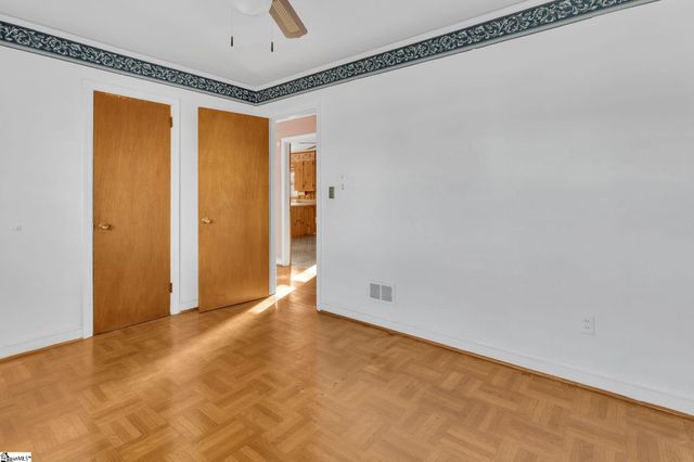 8819 White Horse Road, Greenville, SC 29617