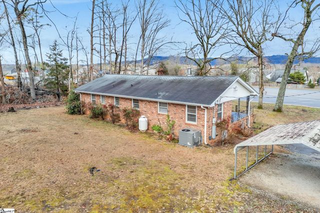 8819 White Horse Road, Greenville, SC 29617