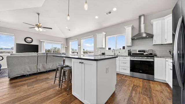 1240 21 Road, Grand Junction, CO 81505
