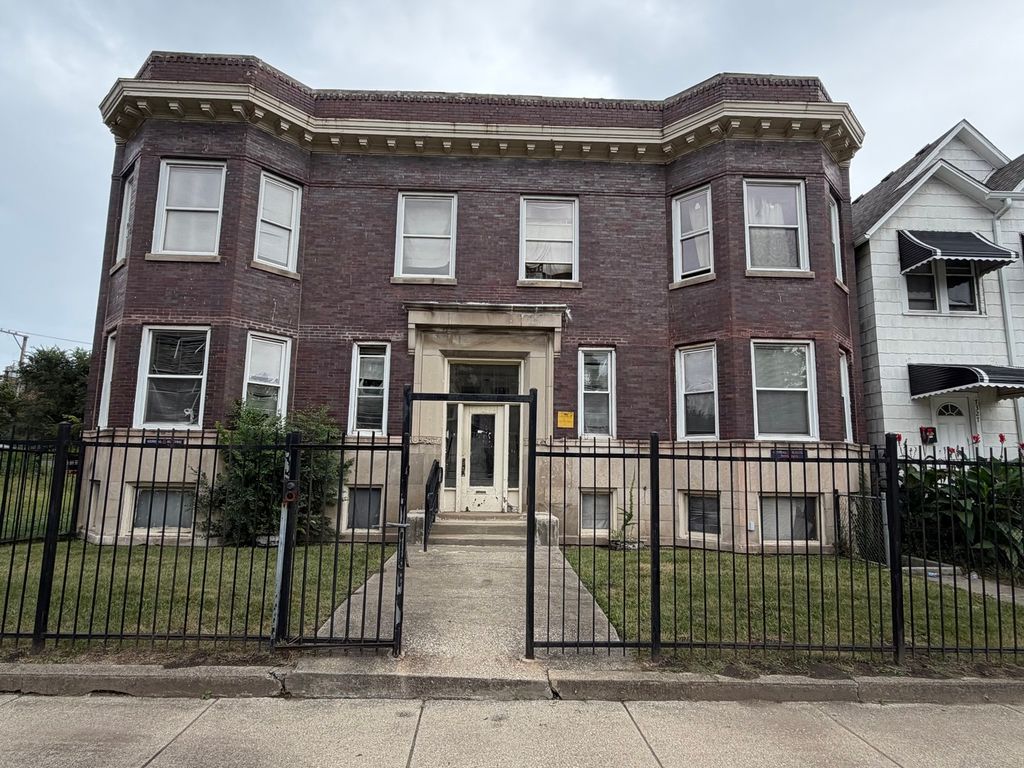7321 S Stewart Avenue, Chicago, IL 60621 — exterior