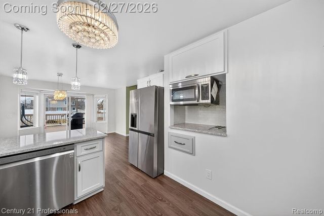 24479 Emily Drive, Trenton, MI 48183