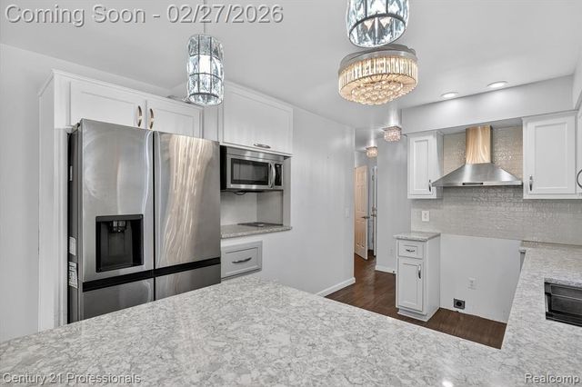 24479 Emily Drive, Trenton, MI 48183