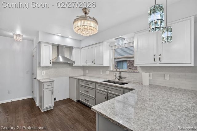 24479 Emily Drive, Trenton, MI 48183