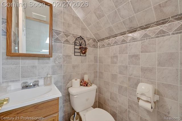 24479 Emily Drive, Trenton, MI 48183