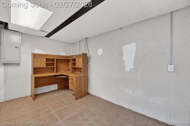 24479 Emily Drive, Trenton, MI 48183