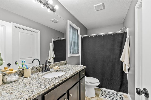 2230 E NEEDLE CT, Columbia, MO 65202