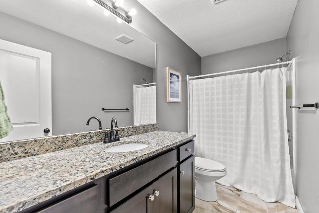 2230 E NEEDLE CT, Columbia, MO 65202