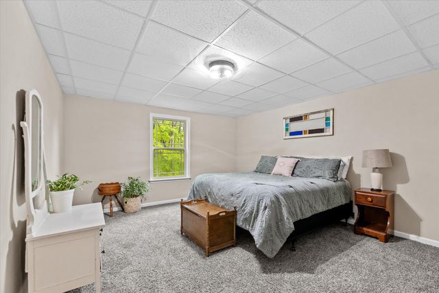 2230 E NEEDLE CT, Columbia, MO 65202