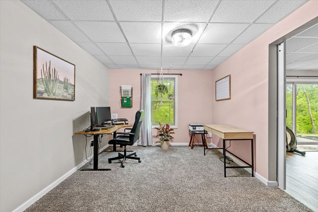 2230 E NEEDLE CT, Columbia, MO 65202