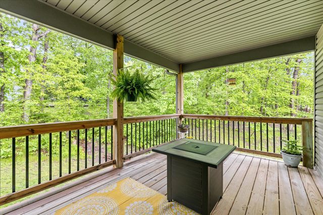 2230 E NEEDLE CT, Columbia, MO 65202