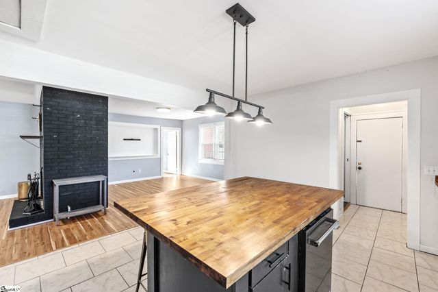 118 Park Street, Easley, SC 29640