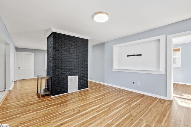 118 Park Street, Easley, SC 29640