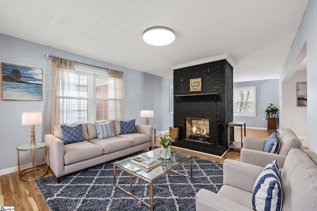 118 Park Street, Easley, SC 29640