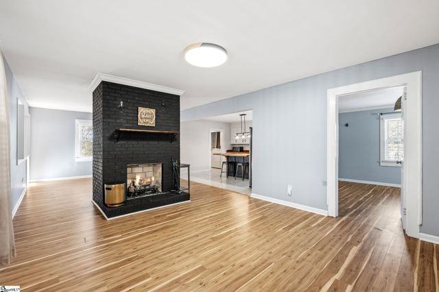 118 Park Street, Easley, SC 29640