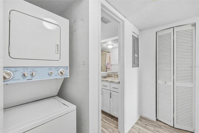 3002 W CLEVELAND STREET B6, Tampa, FL 33609