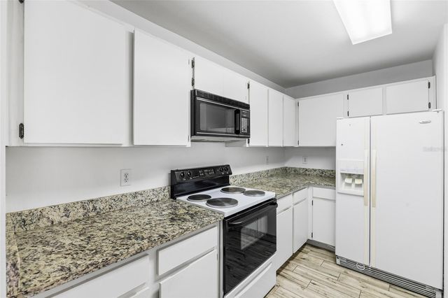3002 W CLEVELAND STREET B6, Tampa, FL 33609