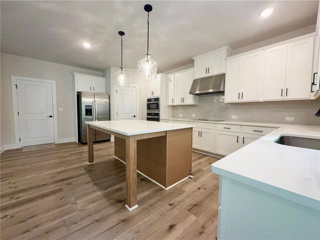 4270 Shirebrook Trail, Hoschton, GA 30548