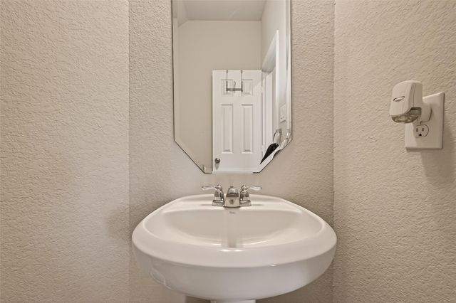 128 Shining Point Drive, Waller, TX 77484