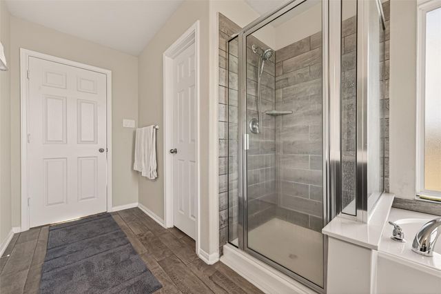 128 Shining Point Drive, Waller, TX 77484