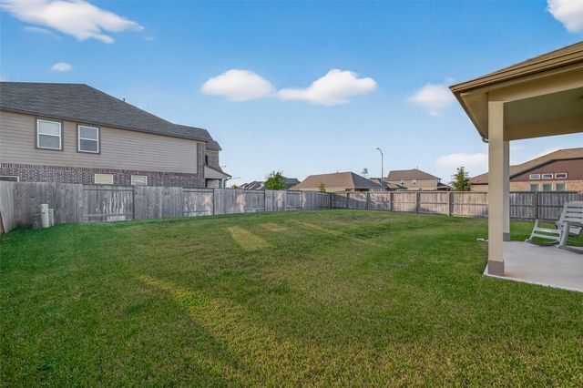 128 Shining Point Drive, Waller, TX 77484